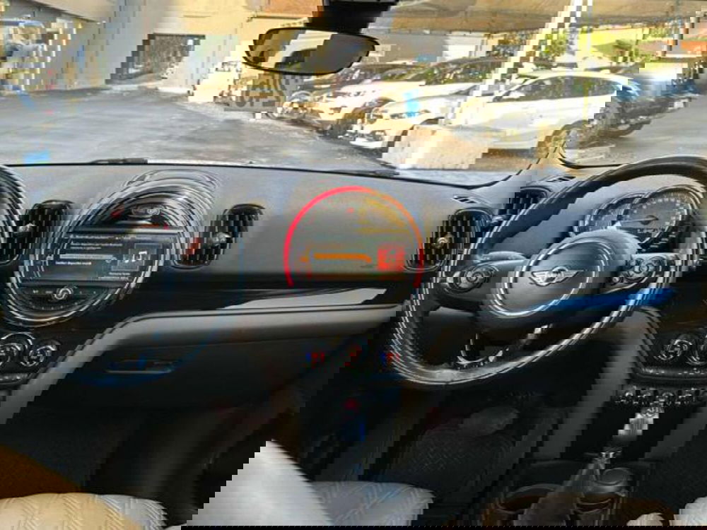 MINI Mini Countryman usata a Lucca (12)