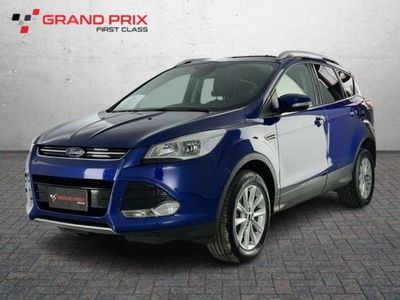 Ford Kuga 2.0 TDCI 150 CV S&amp;S 4WD Powershift Titanium del 2016 usata a Castenaso