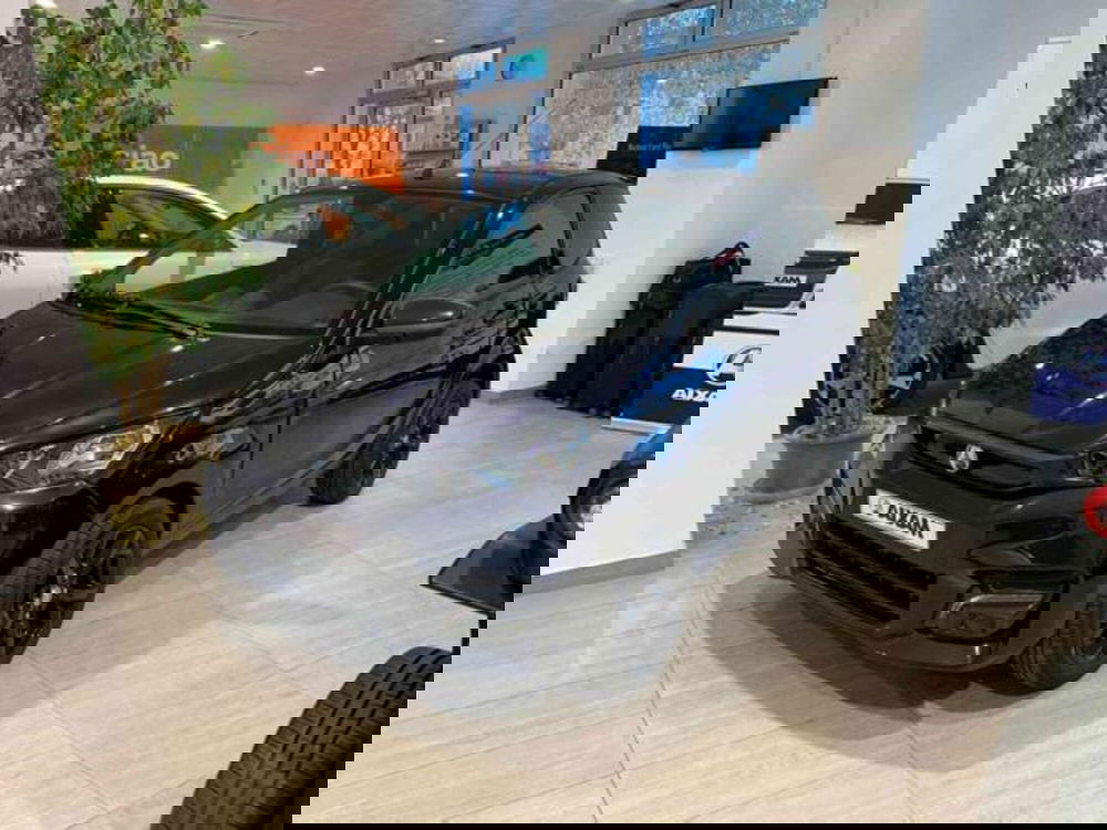 Aixam City 400 usata a Pesaro-Urbino (3)