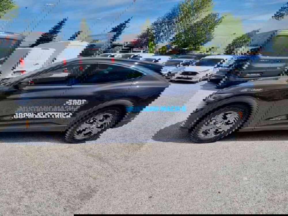 Ford Mustang Mach-E usata a Pesaro-Urbino (3)