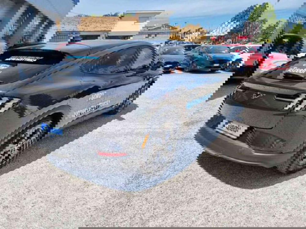 Ford Mustang Mach-E usata a Pesaro-Urbino (8)