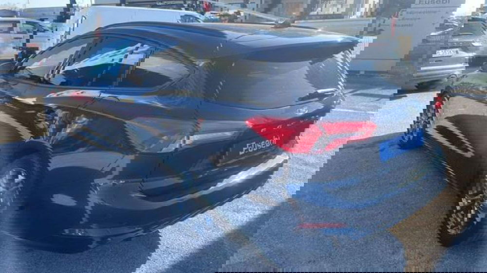 Ford Focus Station Wagon usata a Pesaro-Urbino (5)