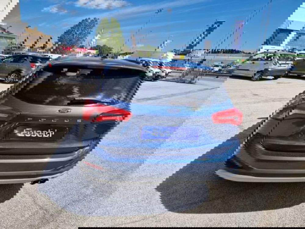 Ford Focus Station Wagon usata a Pesaro-Urbino (6)