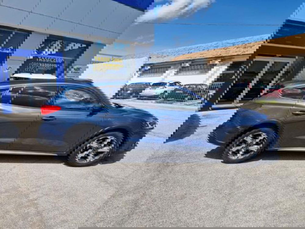 Ford Focus Station Wagon usata a Pesaro-Urbino (7)