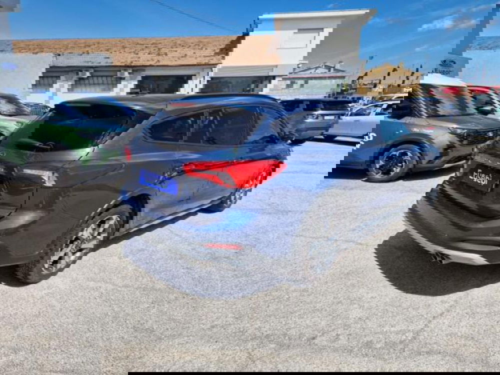 Ford Focus Station Wagon usata a Pesaro-Urbino (8)