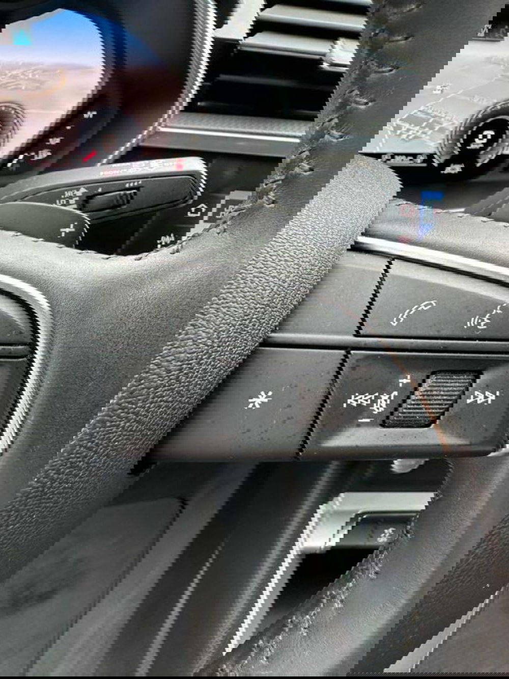 Audi Q3 usata a Pesaro-Urbino (17)