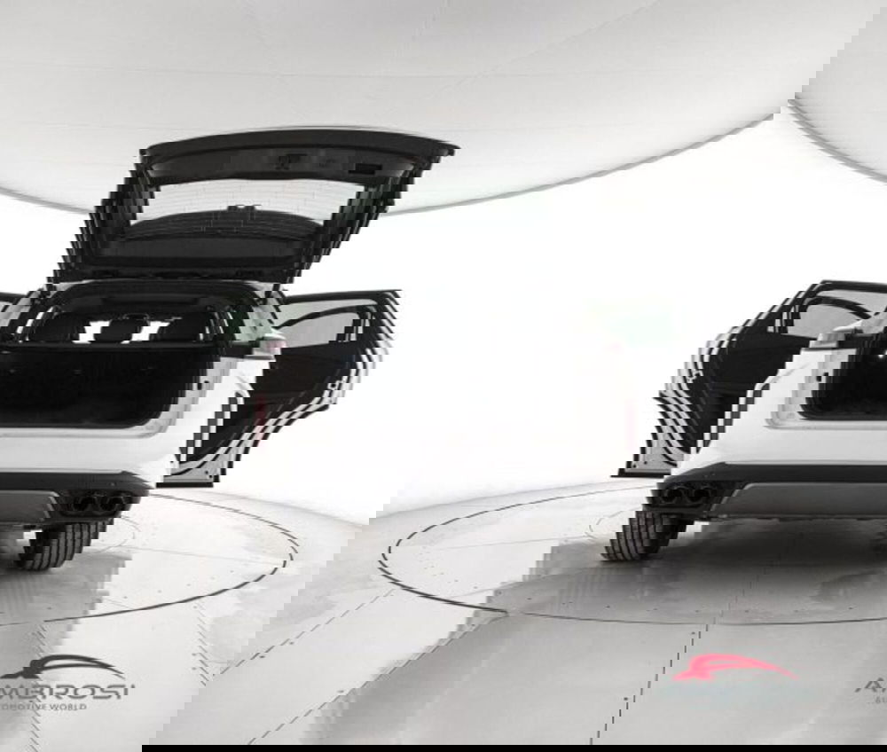 Omoda Omoda 9 SHS-P nuova a Perugia (7)