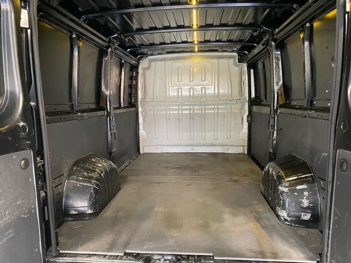 Peugeot Boxer Furgone usata a Torino (9)
