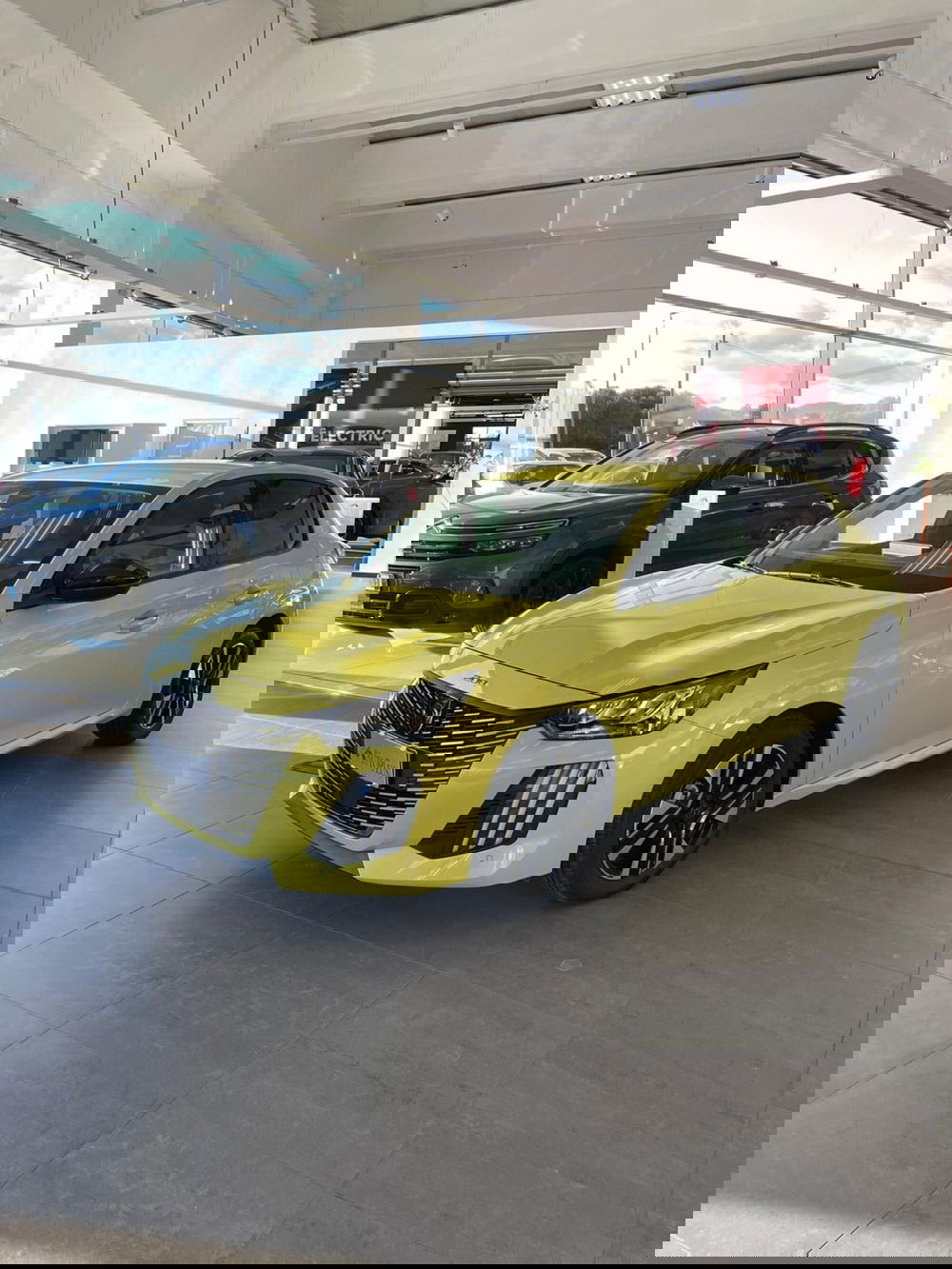 Peugeot 208 usata a Sassari (4)