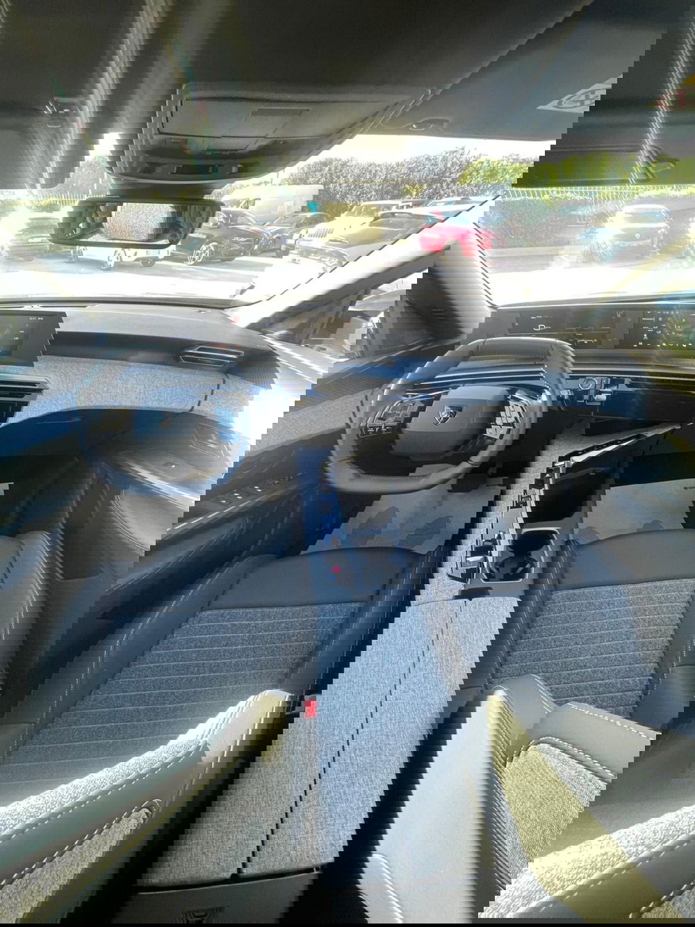 Peugeot 5008 nuova a Sassari (10)