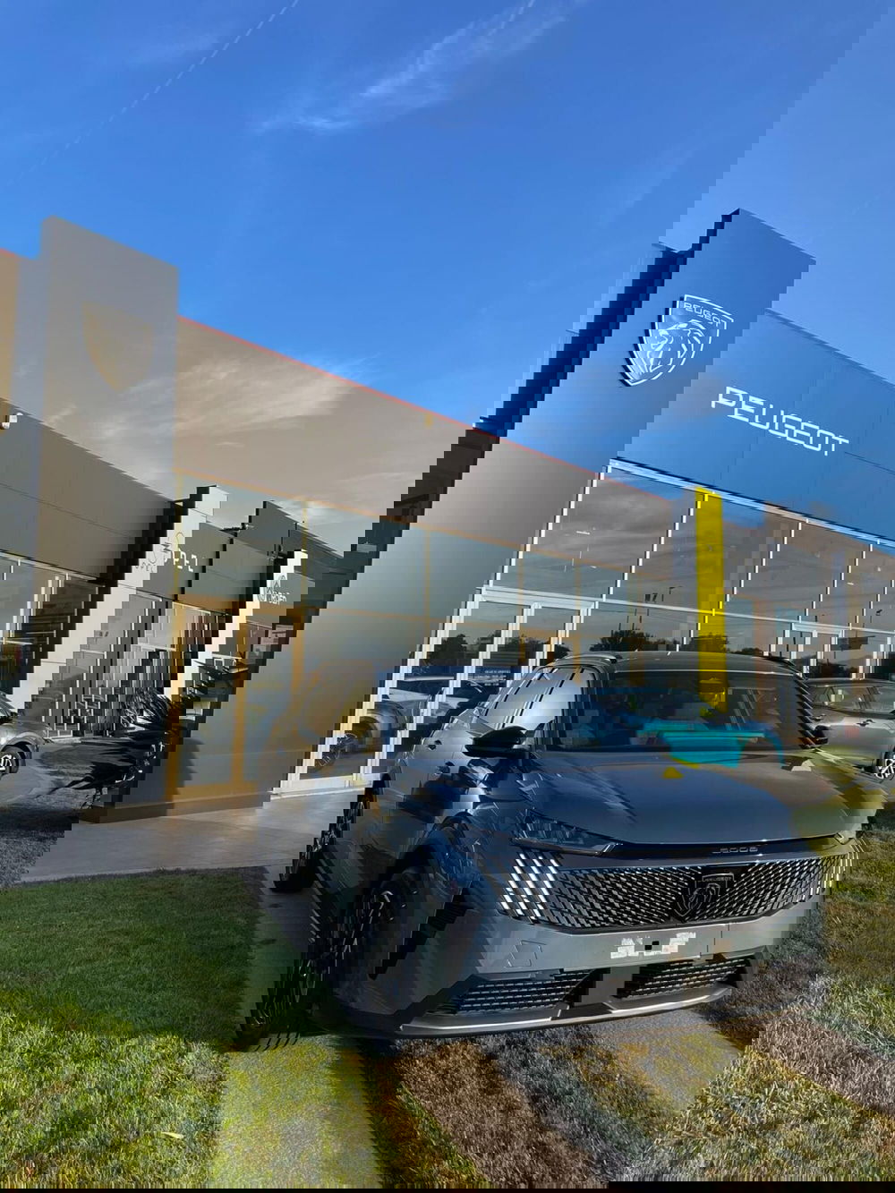 Peugeot 5008 nuova a Sassari (11)