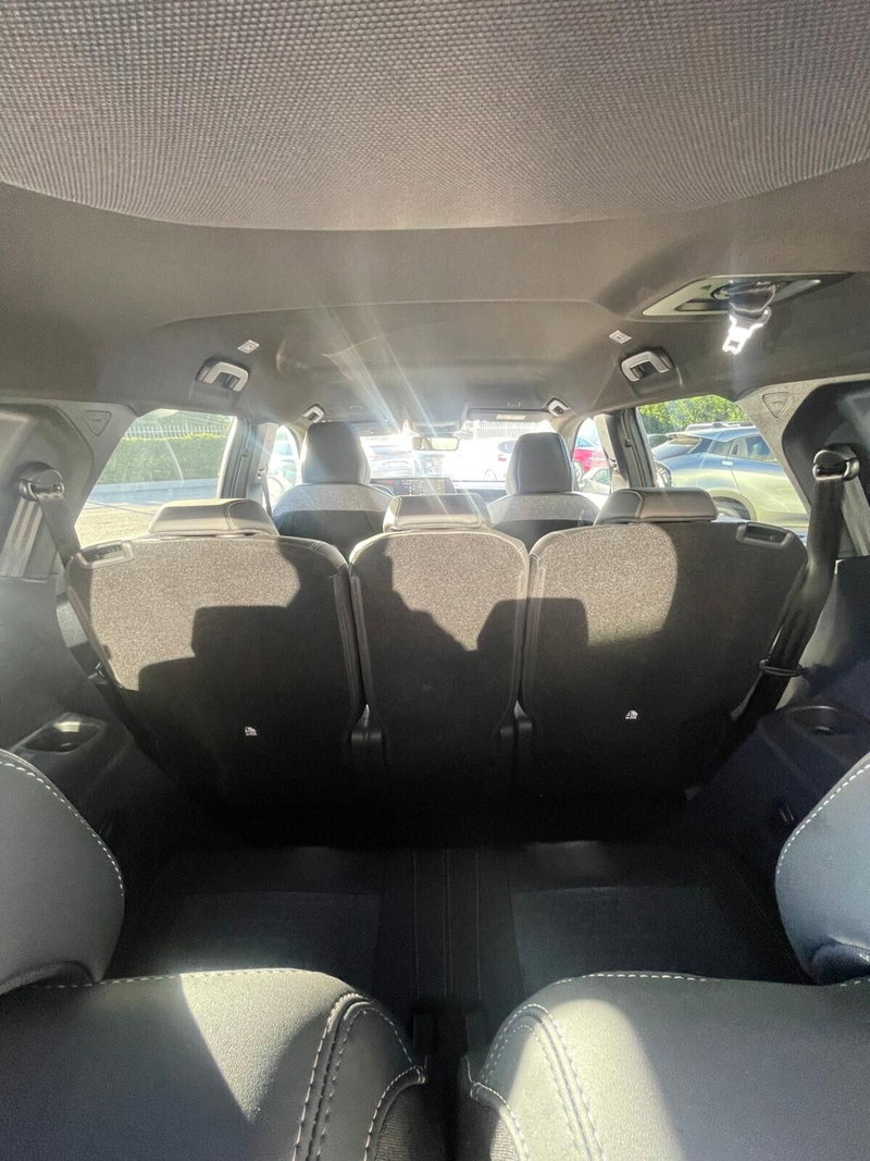Peugeot 5008 nuova a Sassari (13)