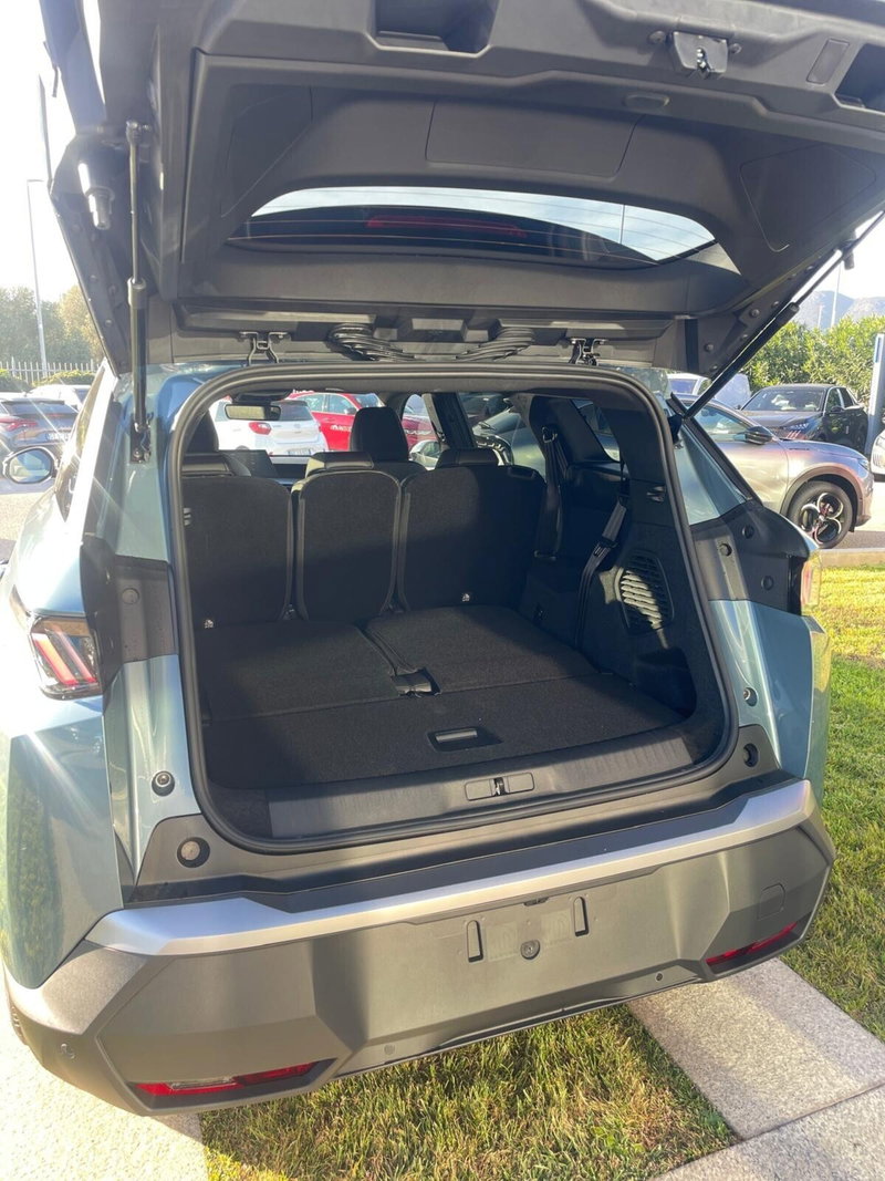 Peugeot 5008 nuova a Sassari (2)