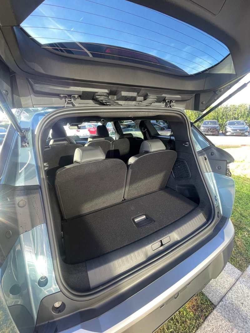 Peugeot 5008 nuova a Sassari (20)