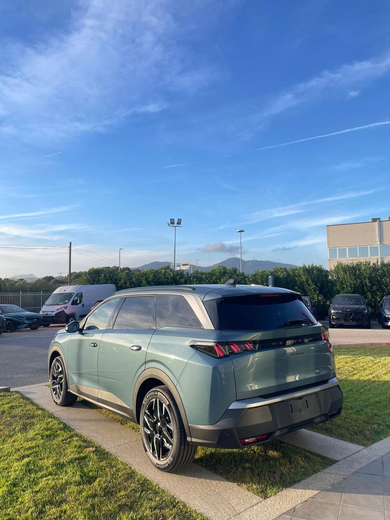 Peugeot 5008 nuova a Sassari (6)