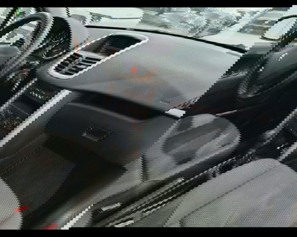 Peugeot 207 usata a Catania (5)