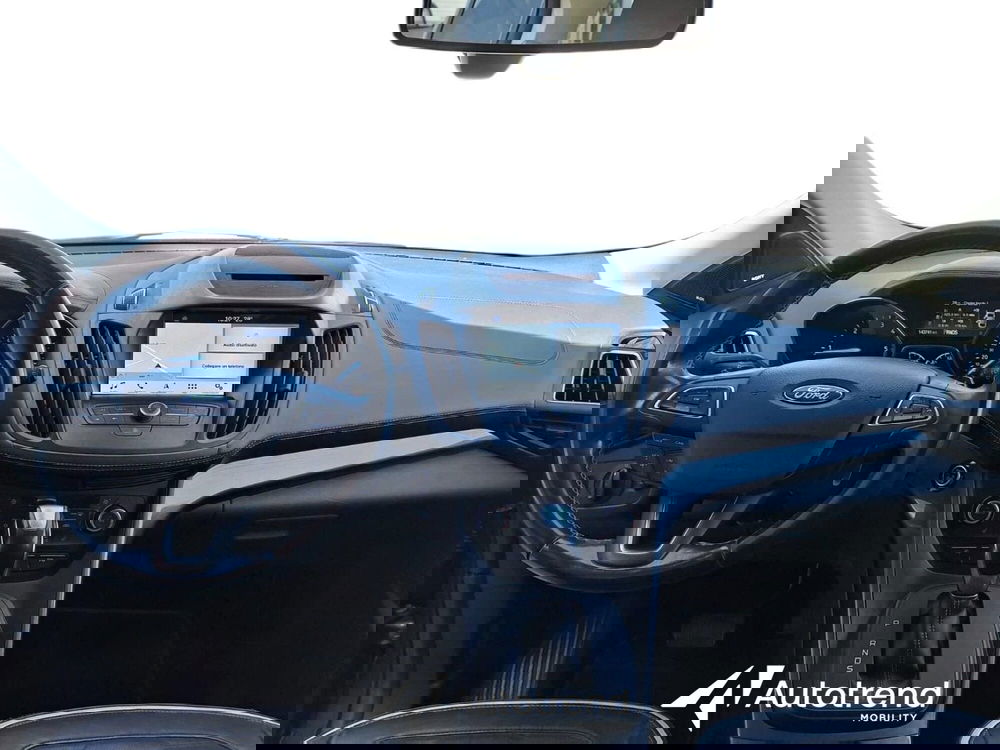 Ford Kuga usata a Bari (8)