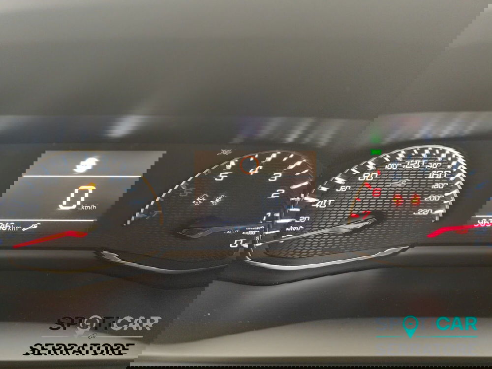 Peugeot 2008 usata a Como (8)