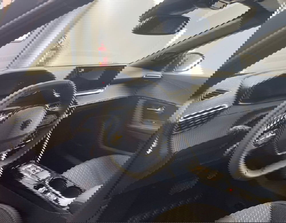 Peugeot 2008 nuova a Ferrara (11)