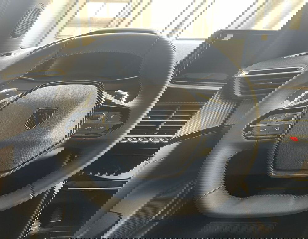 Peugeot 2008 nuova a Ferrara (8)