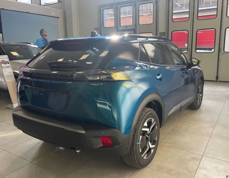 Peugeot 2008 nuova a Ferrara (17)
