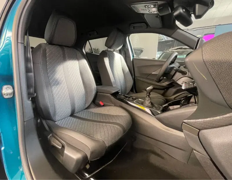 Peugeot 2008 nuova a Ferrara (5)