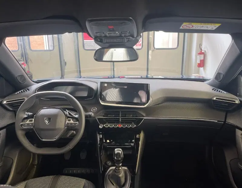 Peugeot 2008 nuova a Ferrara (7)