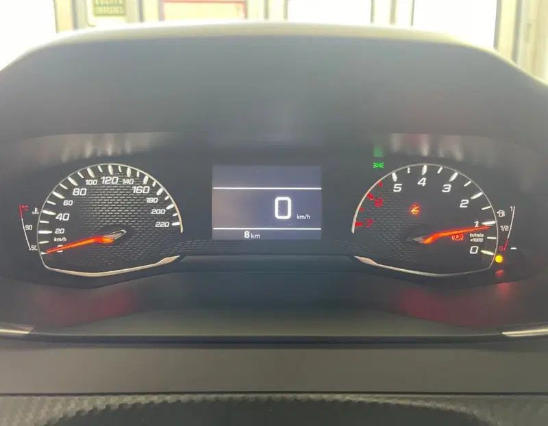 Peugeot 2008 nuova a Ferrara (13)