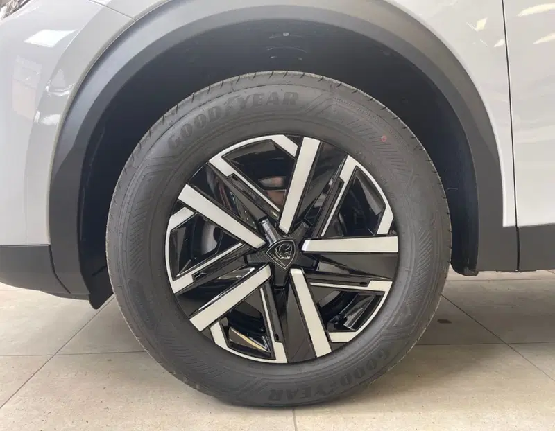 Peugeot 2008 nuova a Ferrara (14)