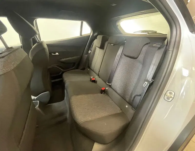 Peugeot 2008 nuova a Ferrara (6)