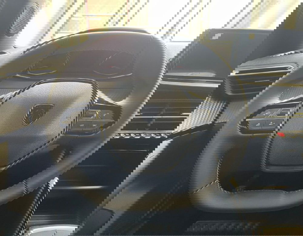 Peugeot 2008 nuova a Ferrara (8)