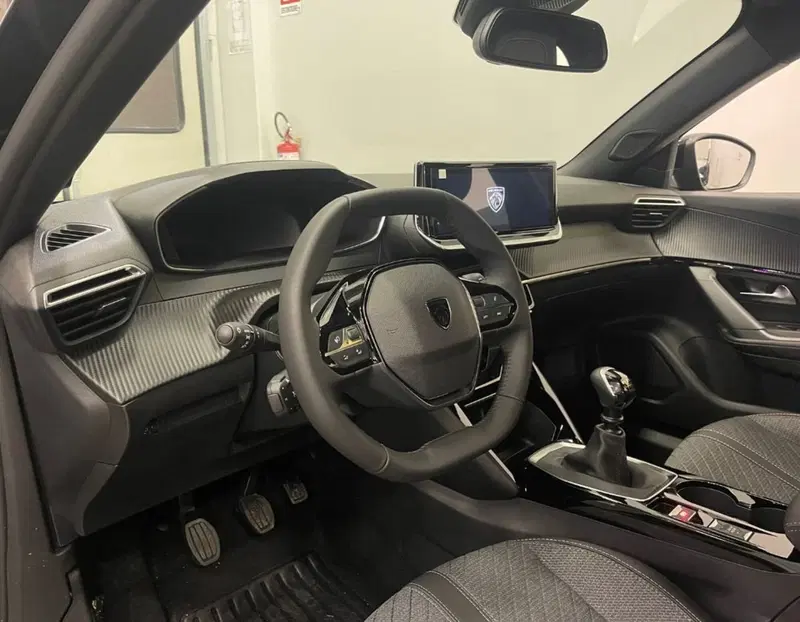 Peugeot 2008 nuova a Ferrara (11)