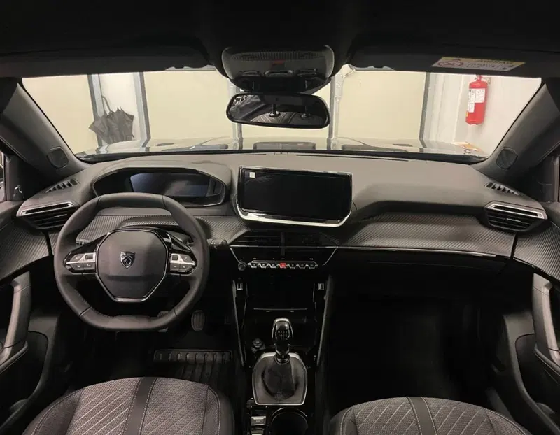 Peugeot 2008 nuova a Ferrara (7)