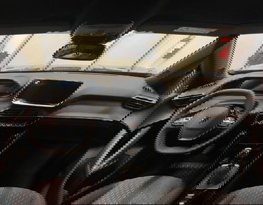 Peugeot 2008 nuova a Ferrara (7)