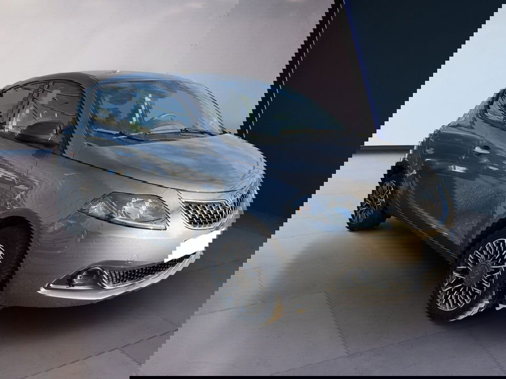 Lancia Ypsilon usata a Torino (3)