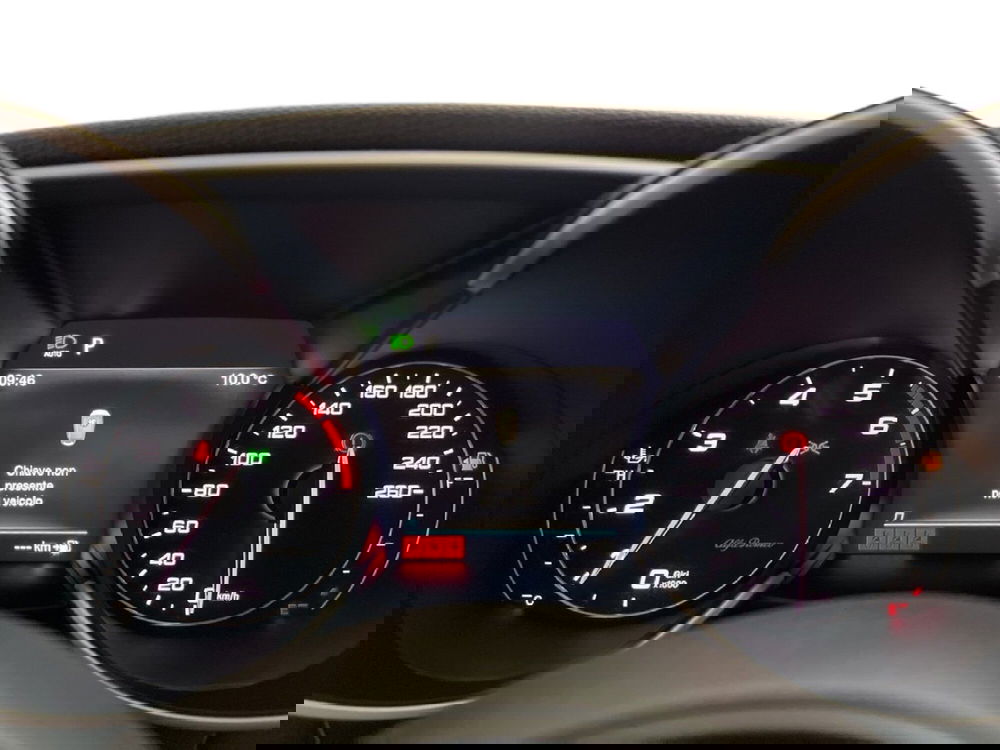 Alfa Romeo Giulia usata a Torino (14)