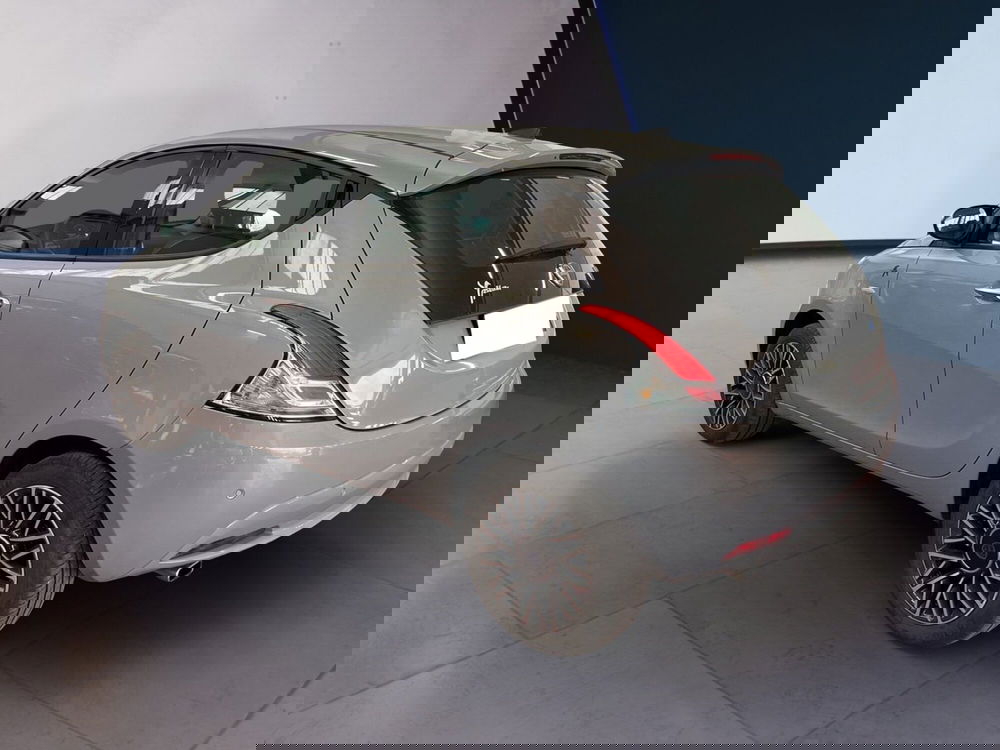 Lancia Ypsilon usata a Torino (6)