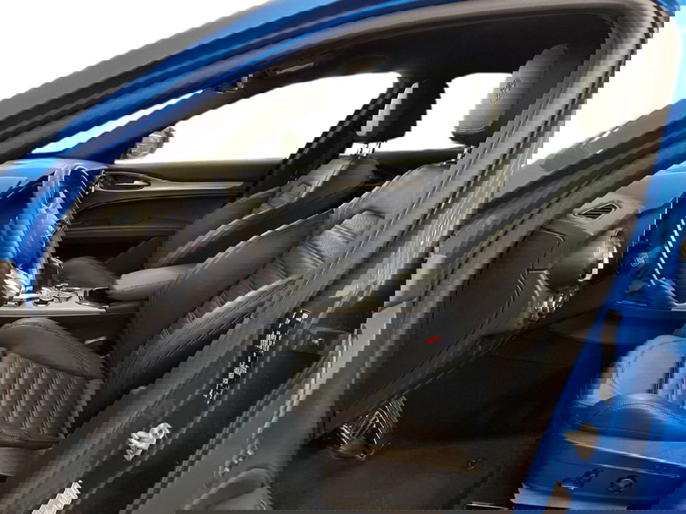 Alfa Romeo Stelvio usata a Torino (10)