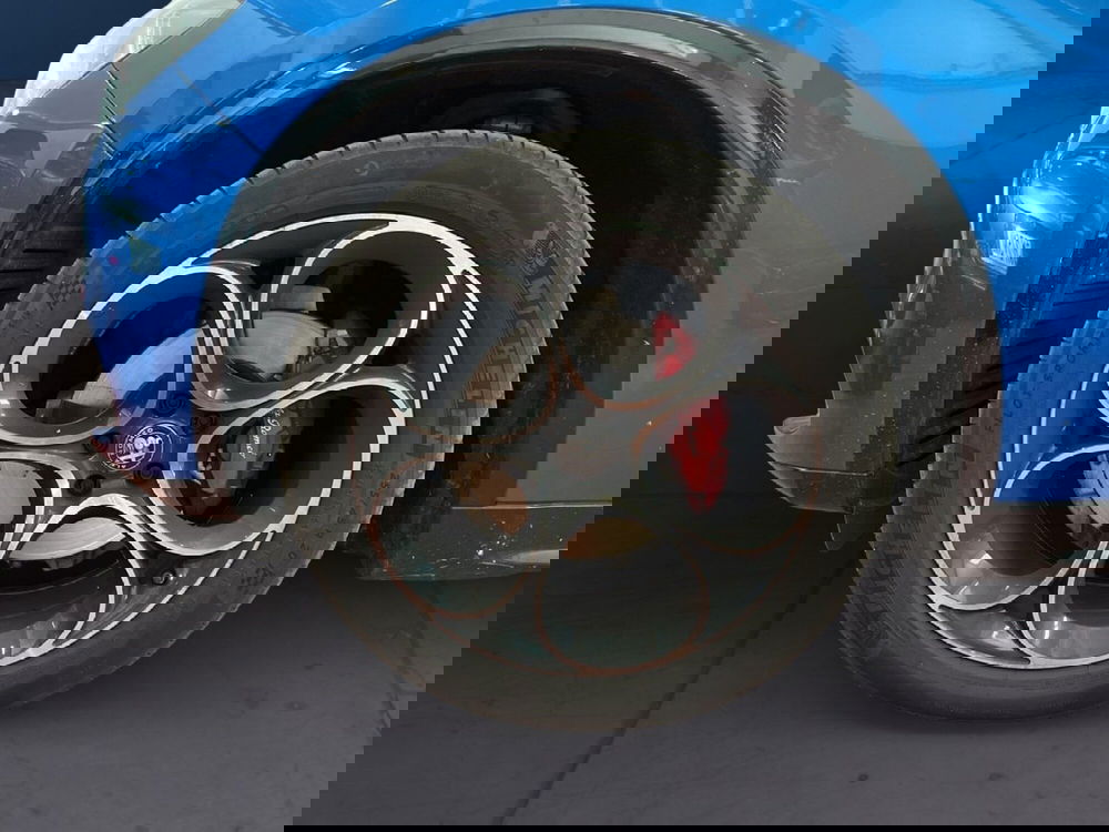 Alfa Romeo Stelvio usata a Torino (8)