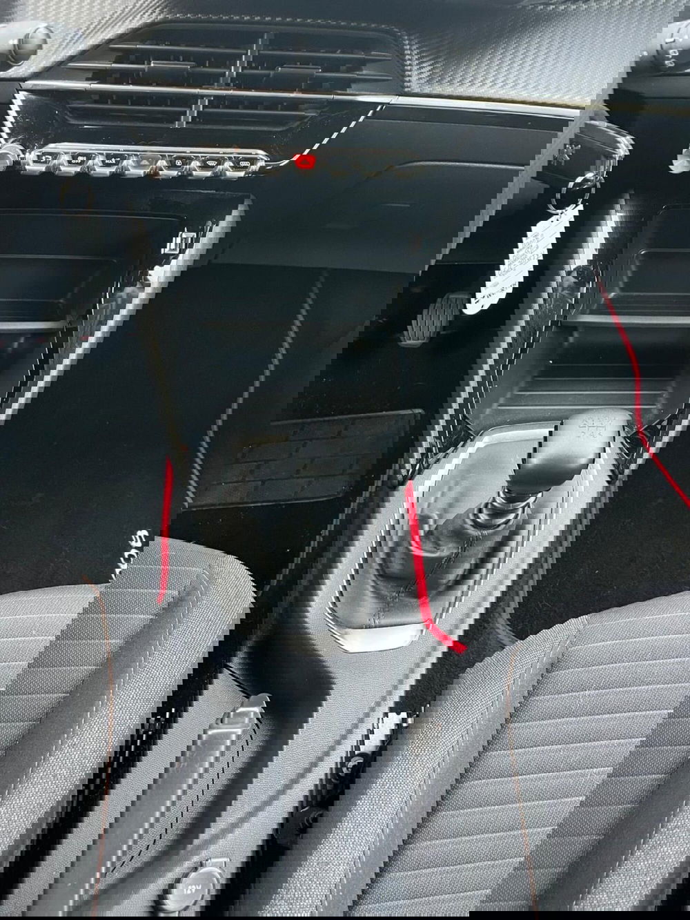 Peugeot 2008 usata a Milano (17)