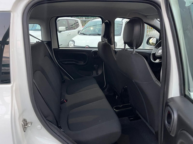 Fiat Panda Cross usata a Milano (13)
