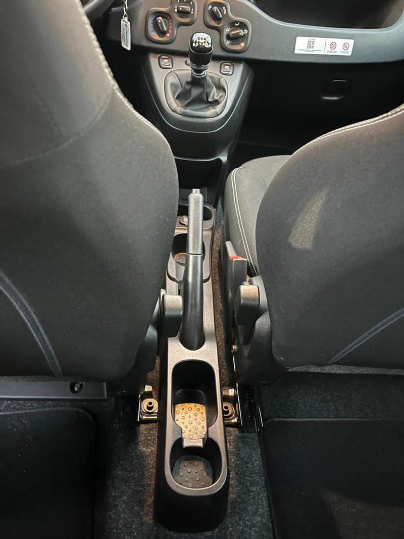 Fiat Panda Cross usata a Milano (19)