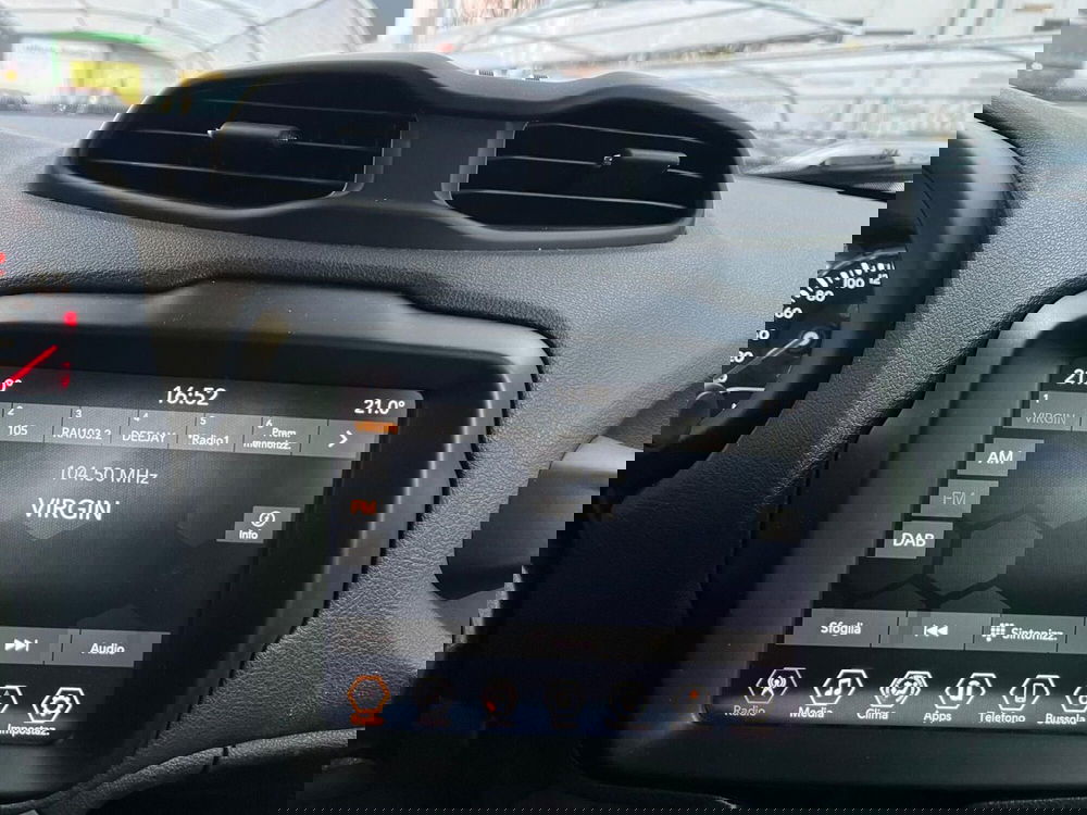 Jeep Renegade usata a Milano (16)