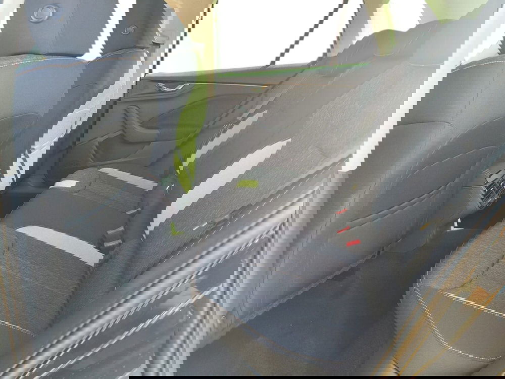 Skoda Kamiq nuova a Prato (10)