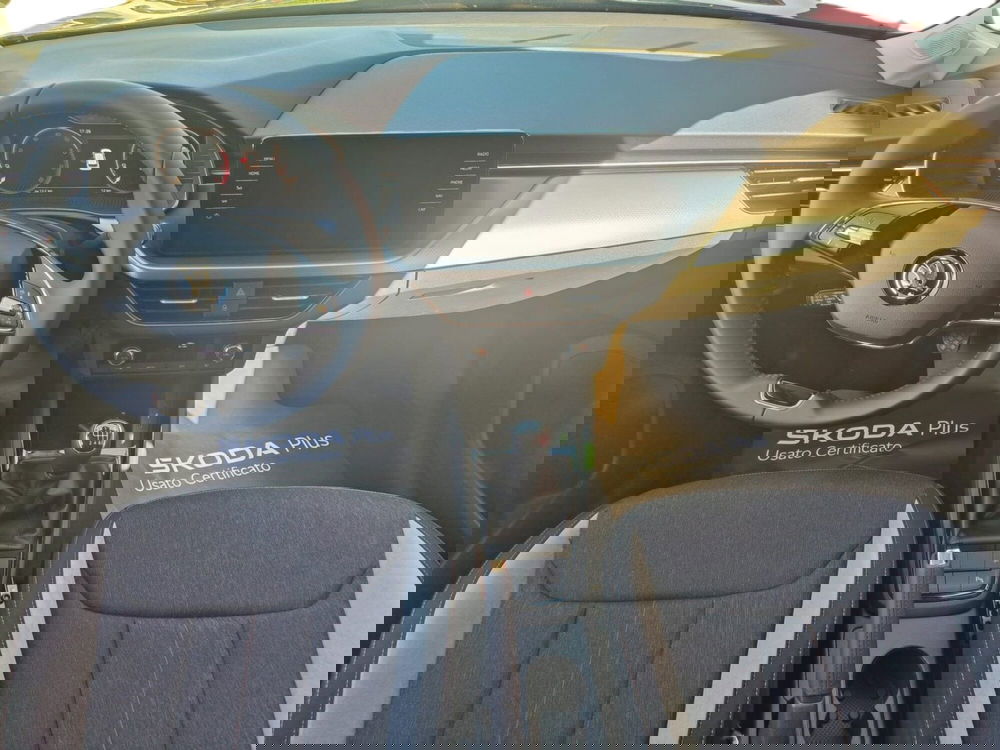 Skoda Kamiq nuova a Prato (7)