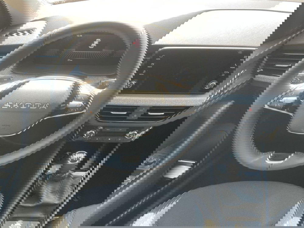 Skoda Kamiq nuova a Prato (10)