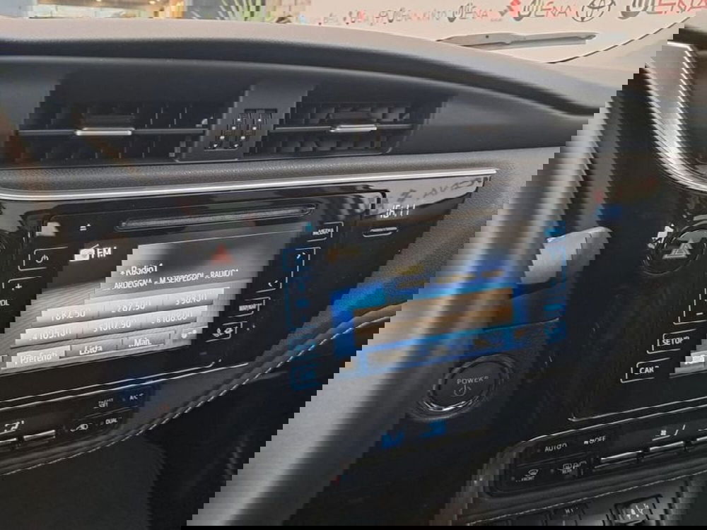 Toyota Auris usata a Cagliari (20)