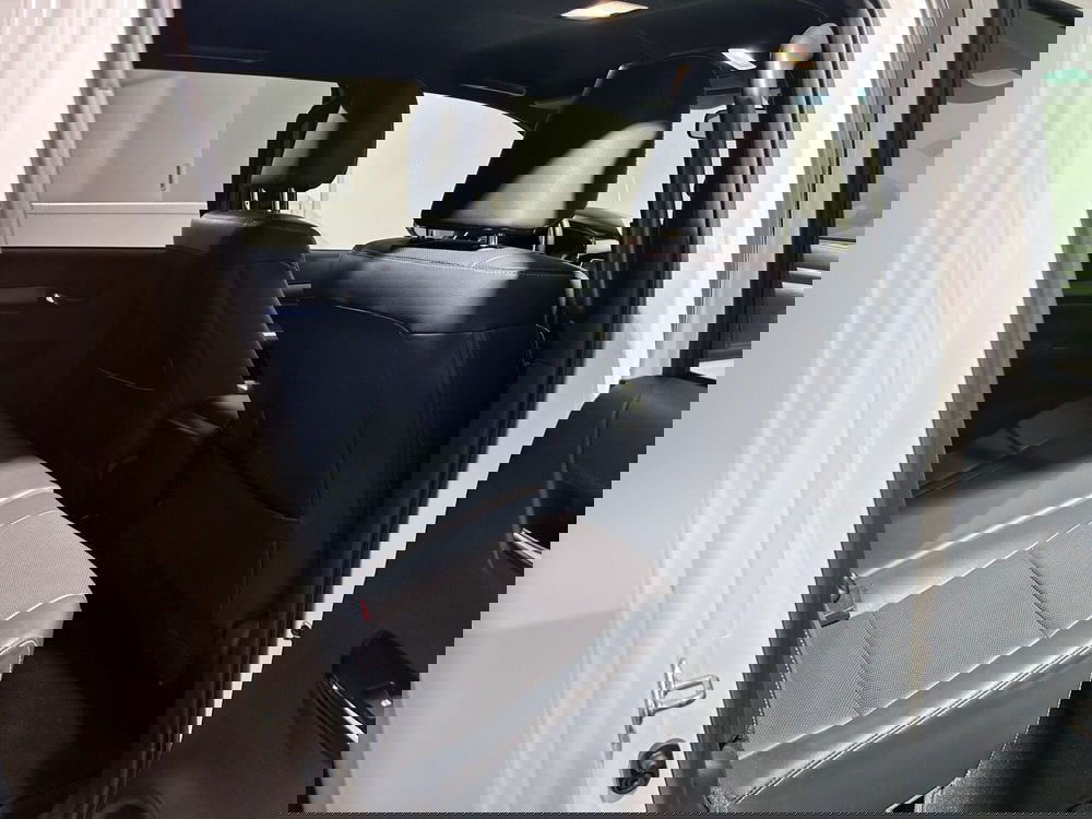 Toyota Hilux usata a Milano (13)