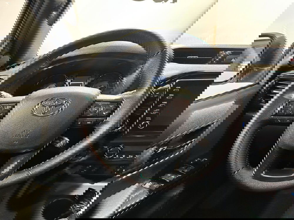 Toyota Hilux usata a Milano (7)