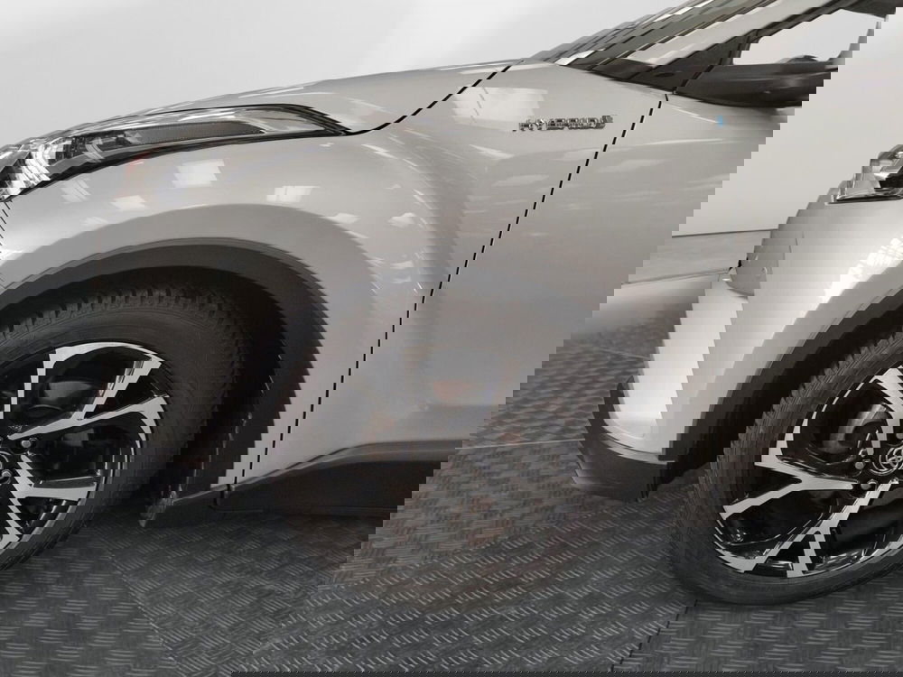 Toyota Toyota C-HR usata a Roma (17)